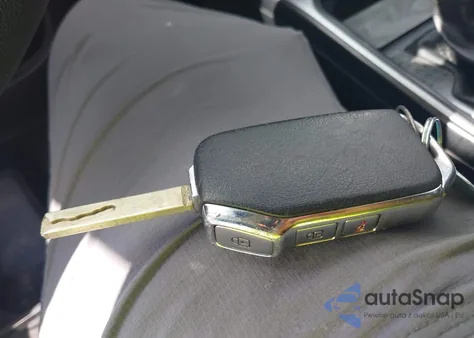 2021 Kia Sorento Lx z USA, uszkodzony, nr VIN 5XYRG4LC8MG032484